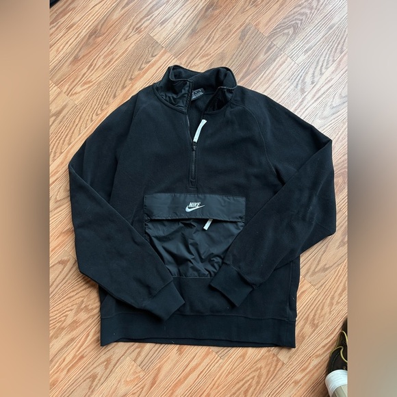 Nike Black Half-Zip Pullover - Picture 1 of 4